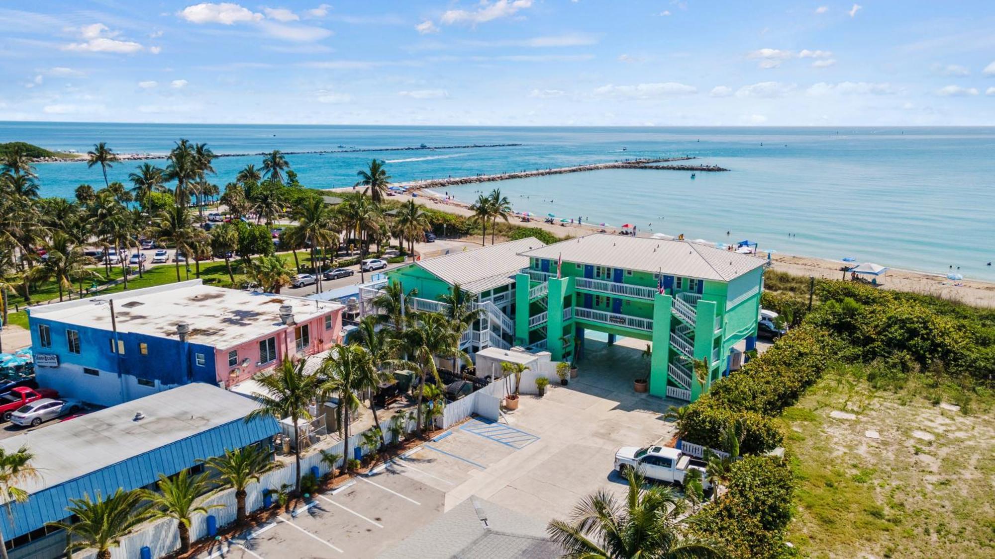 Oceanfront Inn Room #16- Ocean View Balcony 2 Full Beds Fort Pierce Esterno foto