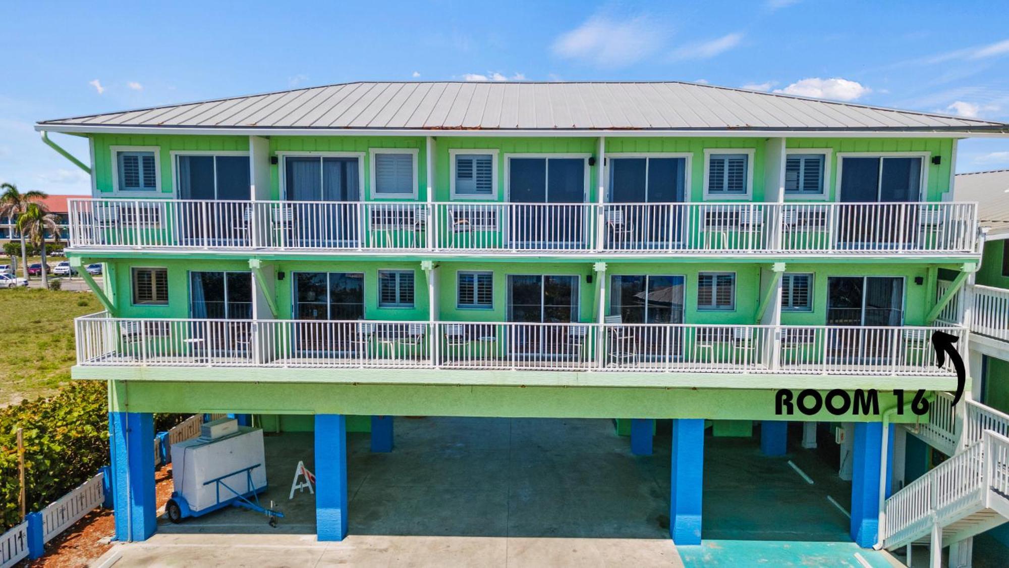 Oceanfront Inn Room #16- Ocean View Balcony 2 Full Beds Fort Pierce Esterno foto